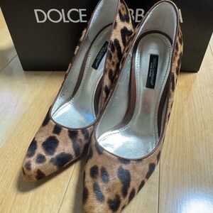 Dolce & Gabbana Leopard Print Women's Pumps